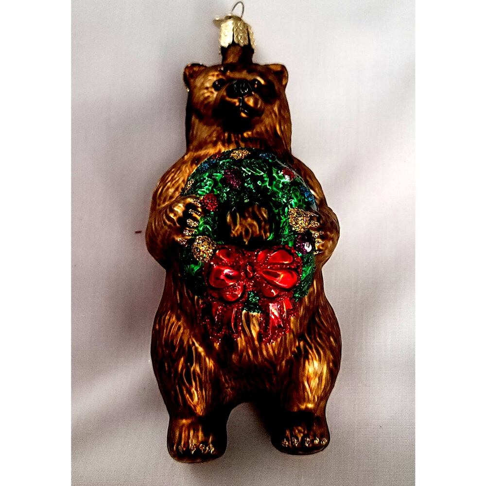 Old World Christmas OWC (gold tag mark) Glass Brown Grizzly Bear Holding Wreath